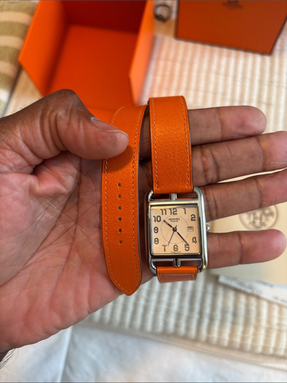 Vintage Hermes Cape Cod Small Watch with Orange Straps. - Picture 6 of 9